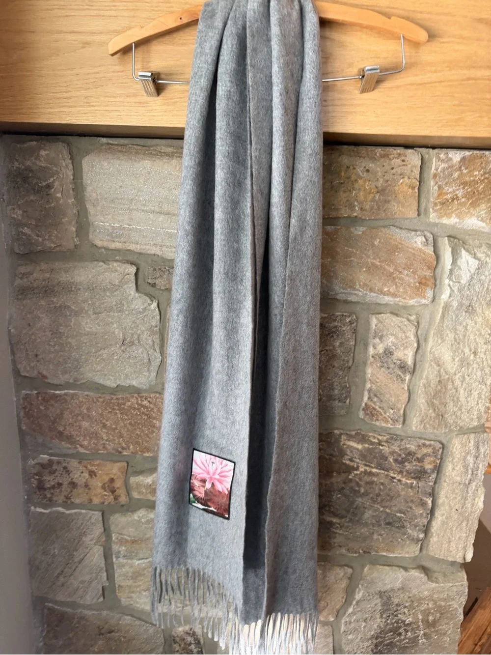 ERDOS Pure 100% pure Cashmere Scarf Gray  Gray Fringe Scarf with Floral Patch